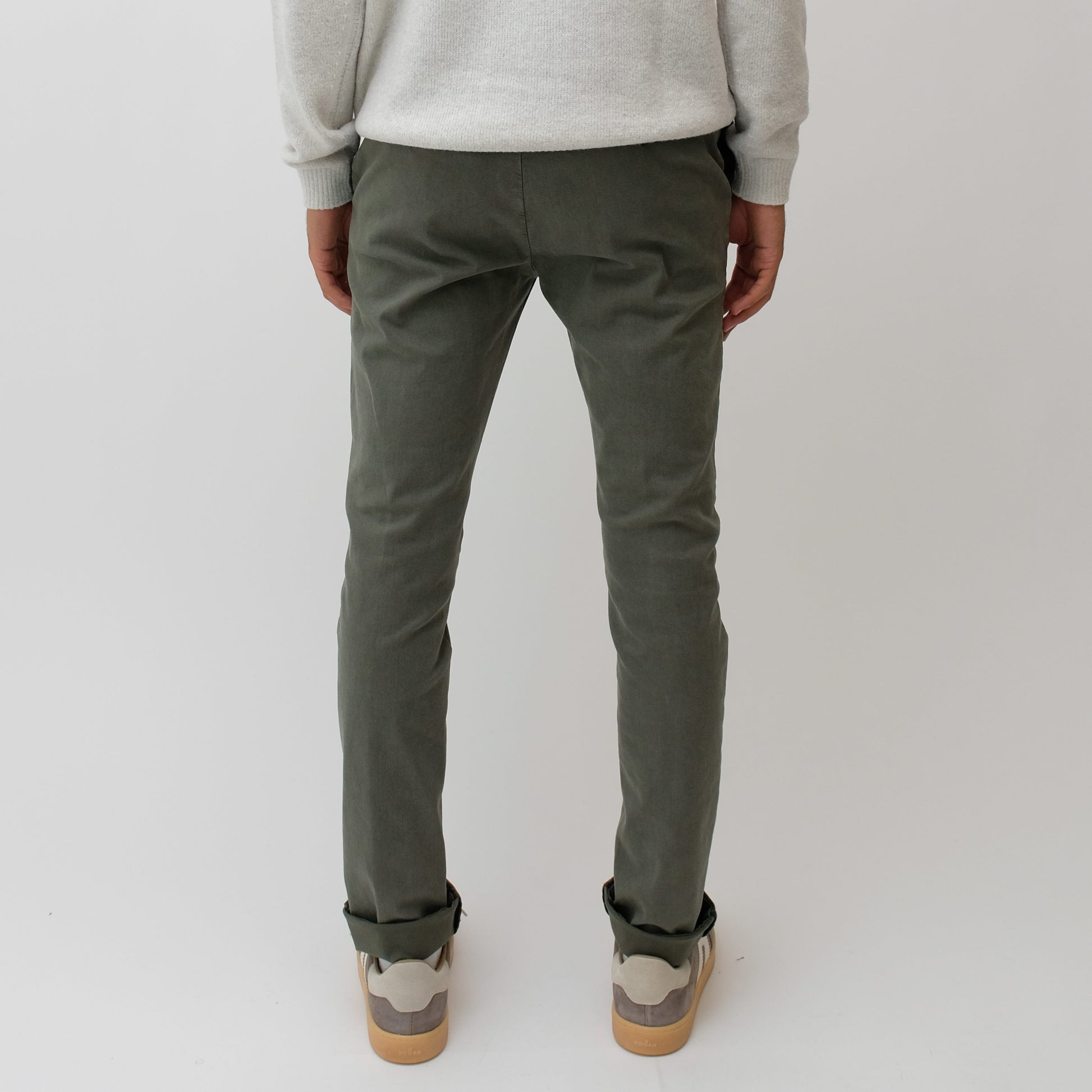 KHAKI