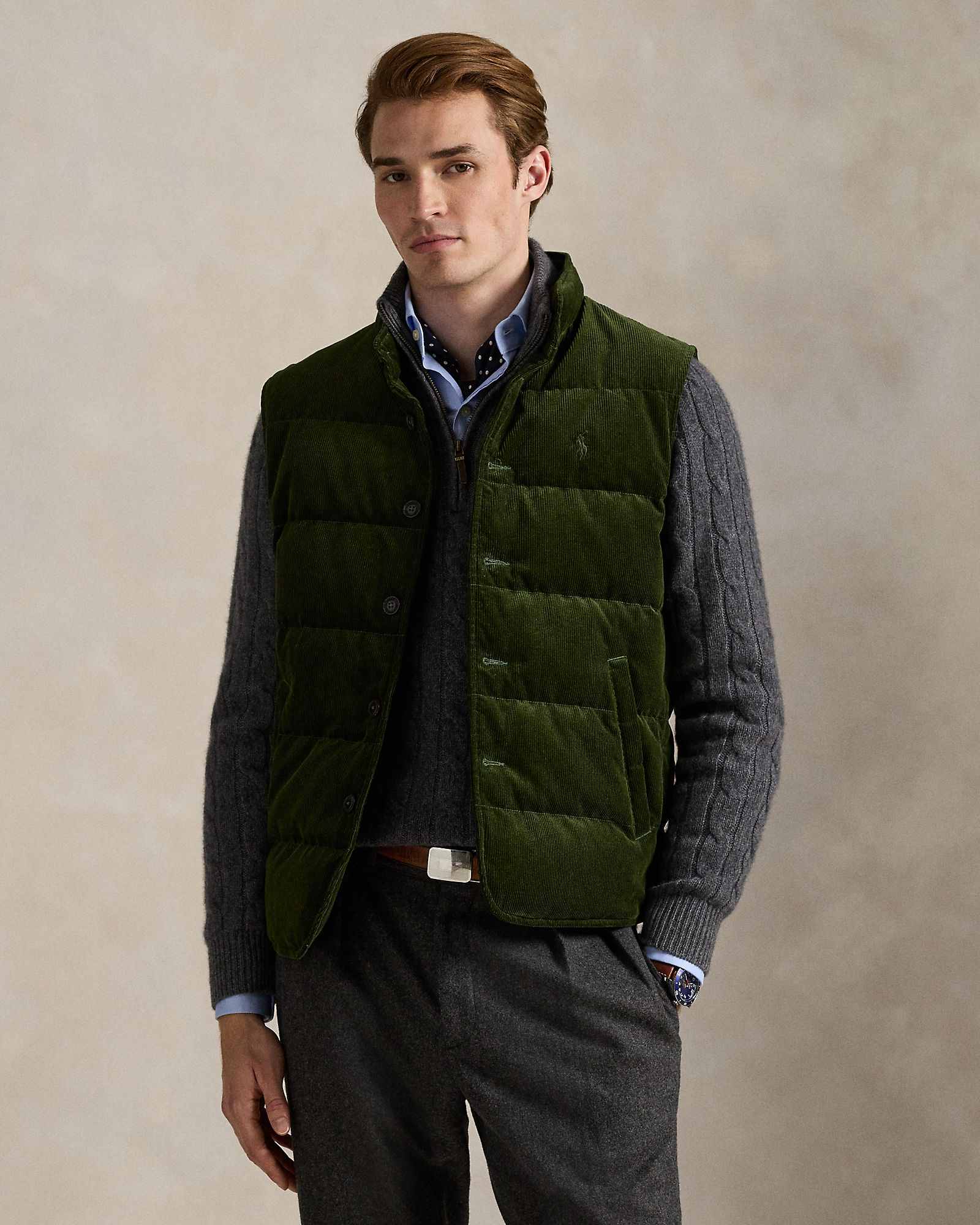 The Wynton Corduroy Vest Country Olive