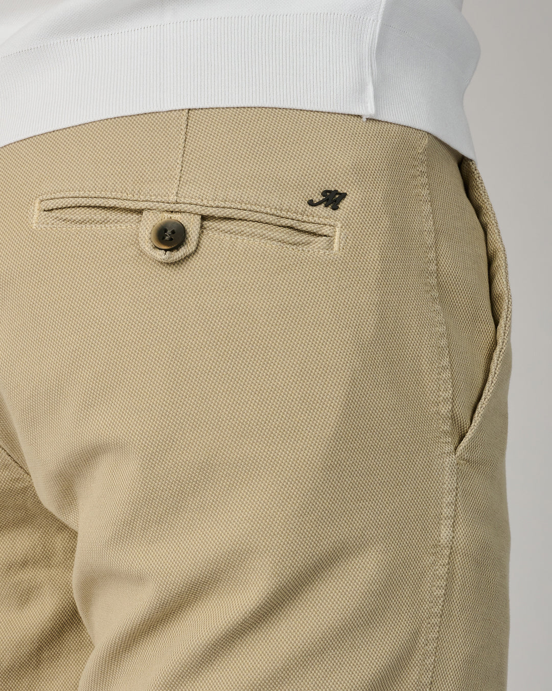 Latte Pinpoint Torino Shorts