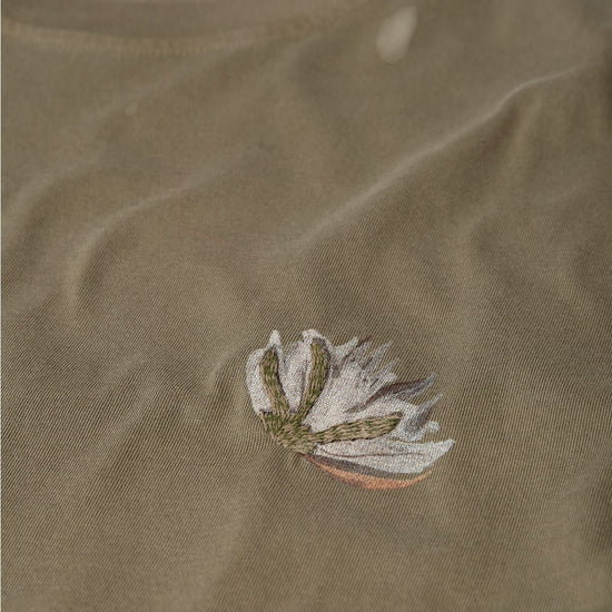 Grape Leaf Motion T-shirt