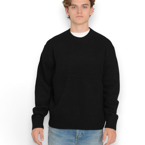 Essential Knitted Crewneck Pullover Black