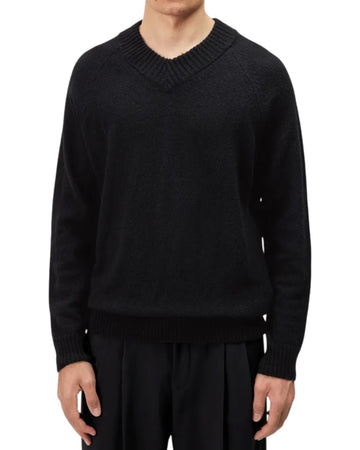 Numir V-Neck Knitted Pullover Black