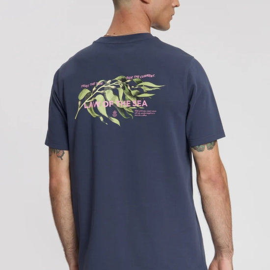 Swept Artwork T-shirt Mood Indigo