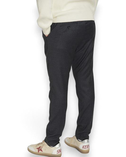 Single Pleat Slim Tapered Anthracite Flannel  Fit Elastic Waistband