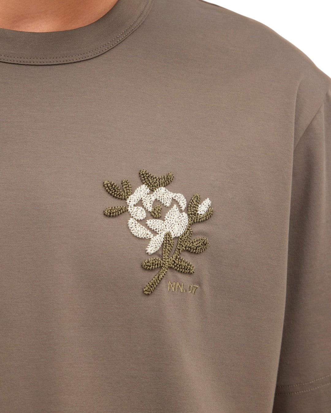 Pedro T-shirt Chestprint Mable Husk