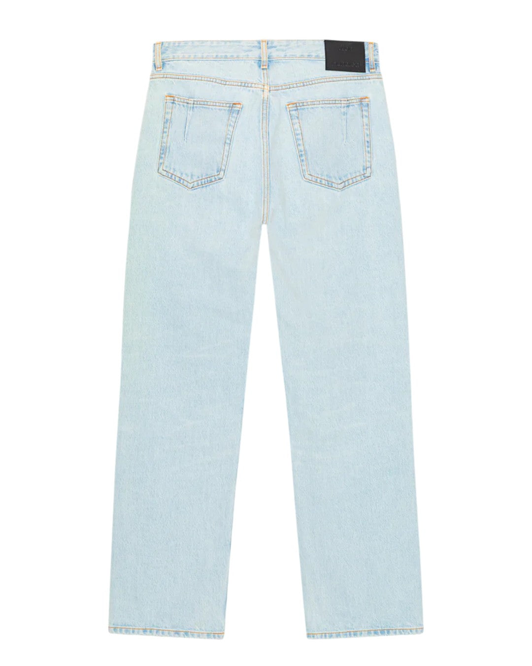 Won Hundred Steve Loose Fit Denim Soft Blue gecombineerd in een moderne herenoutfit