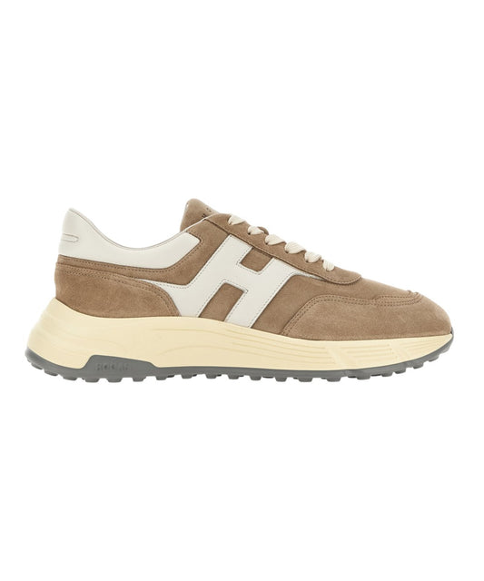 Beige suede sneaker zijaanzicht Hogan