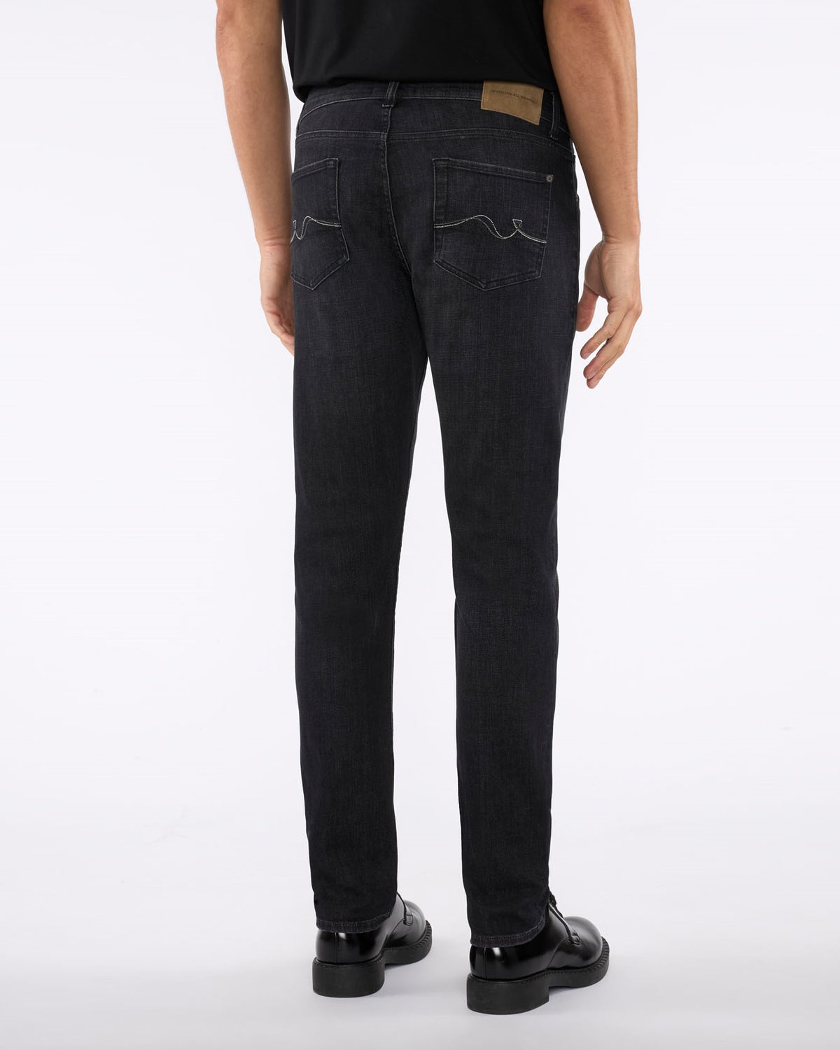 7 For All Mankind Slimmy Tapered Performance Jeans Jupiter – productbeeld 2