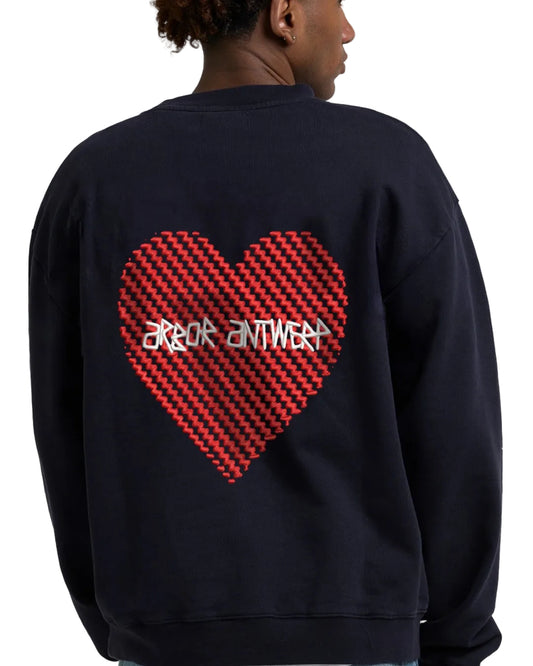 Achterkant Arbor Antwerp Heartwork Crewneck Blue met borduurwerk