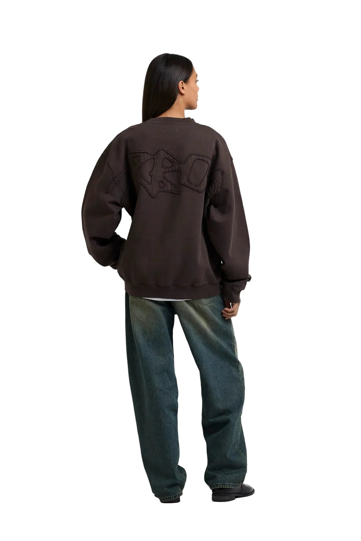 Arbor Antwerp Big Application Crewneck Coffee met boxy oversized fit