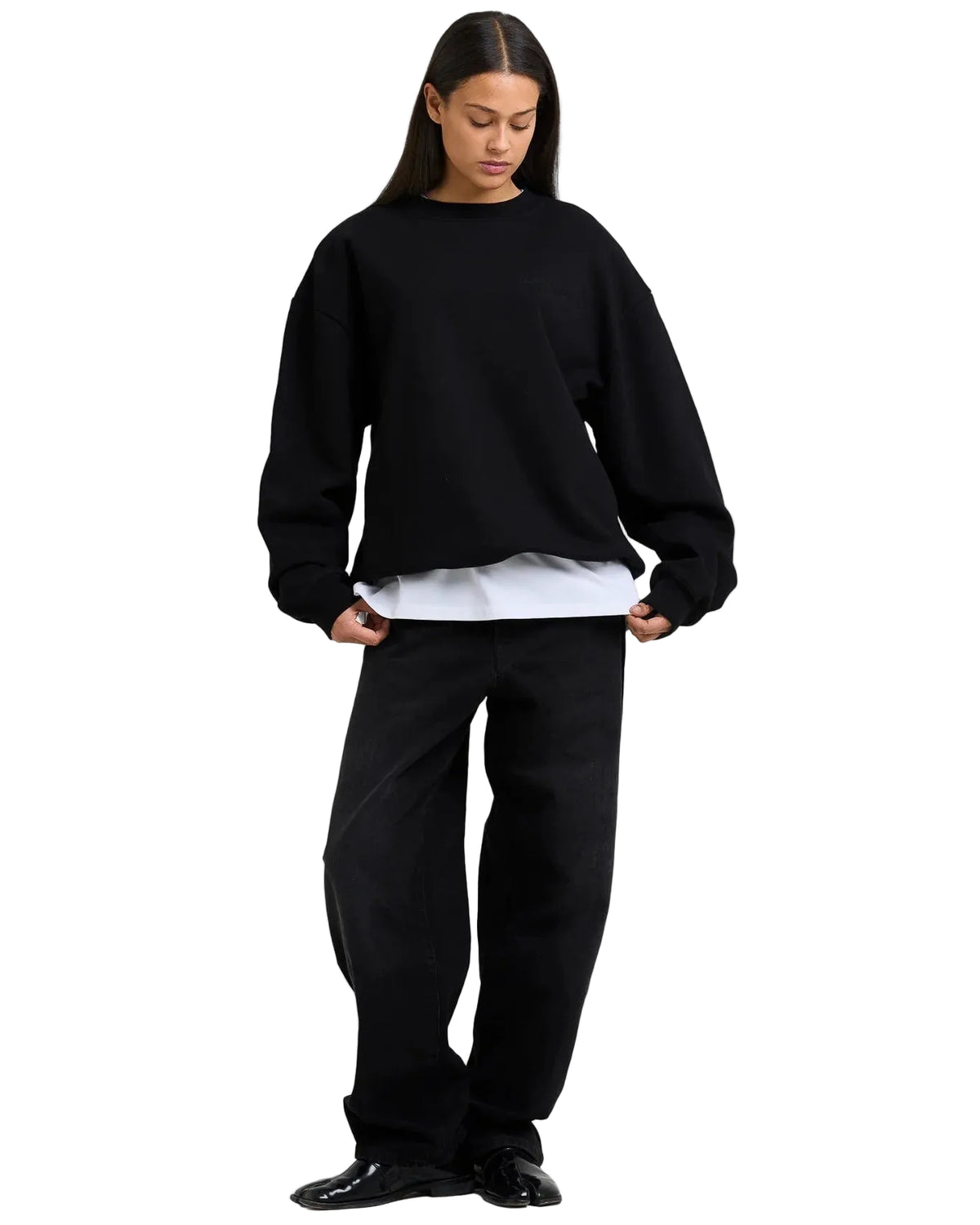 Ton-sur-ton Arbor Icon detail op zwarte Arbor Antwerp sweater