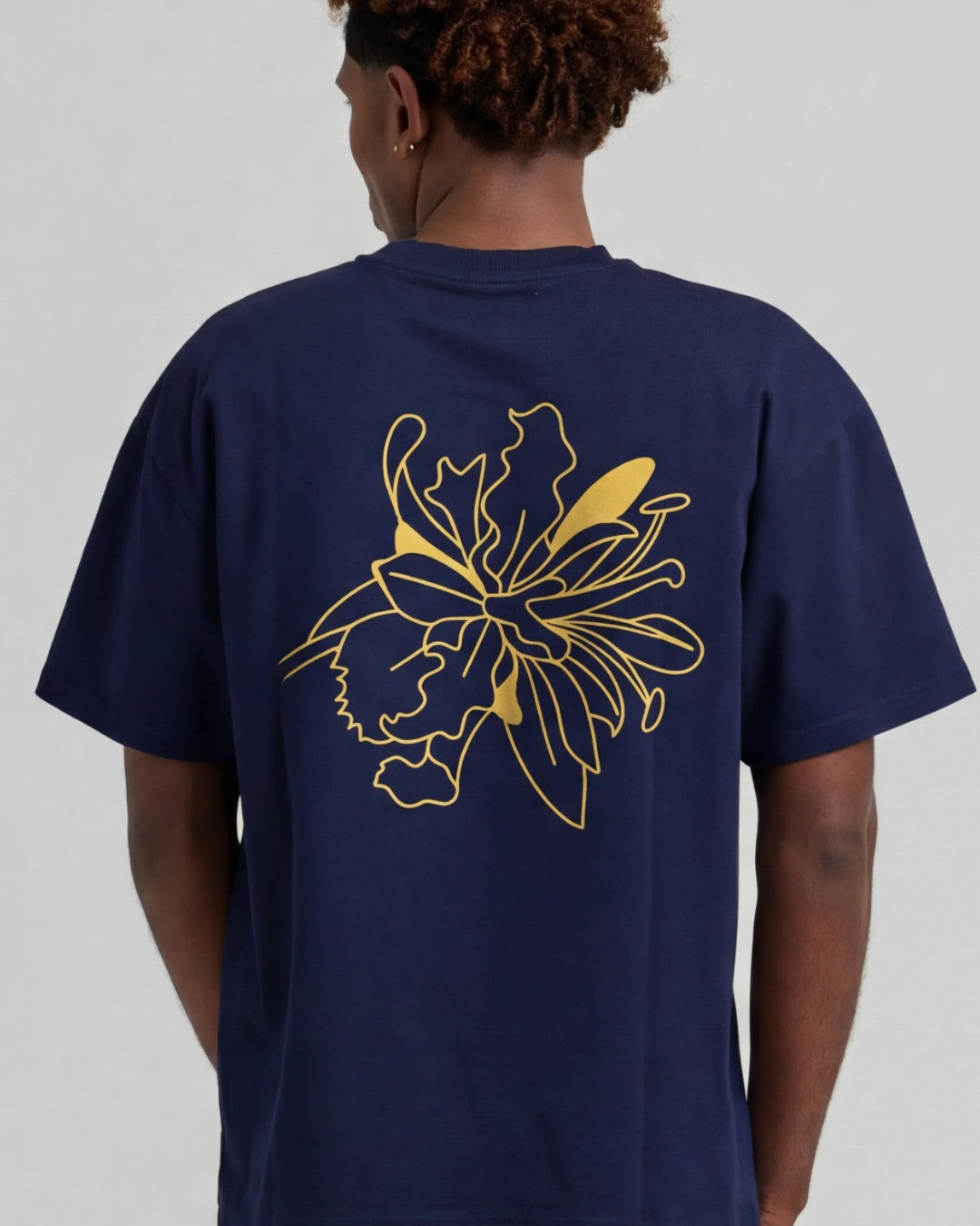 Achterkant Arbor Antwerp Outline Flower T-Shirt Blue
