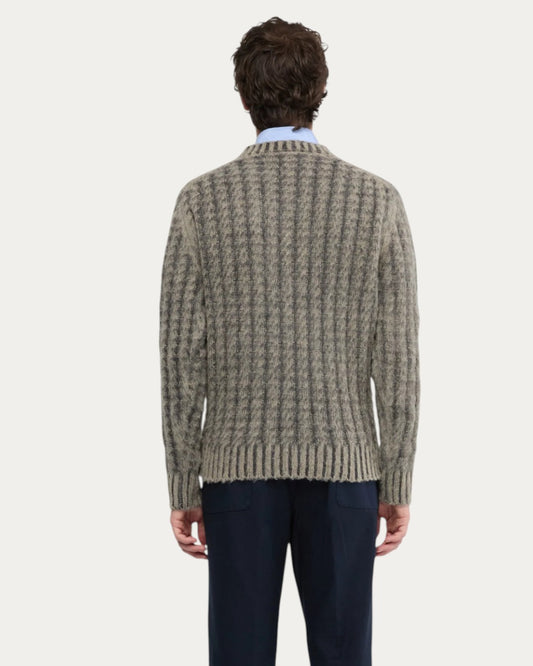 Grey Green Melange kleur van Aspesi M183 Shetland trui