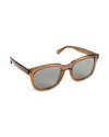 AY Studios Palmer Caramel Brown zonnebril, schuin van voren met open veren