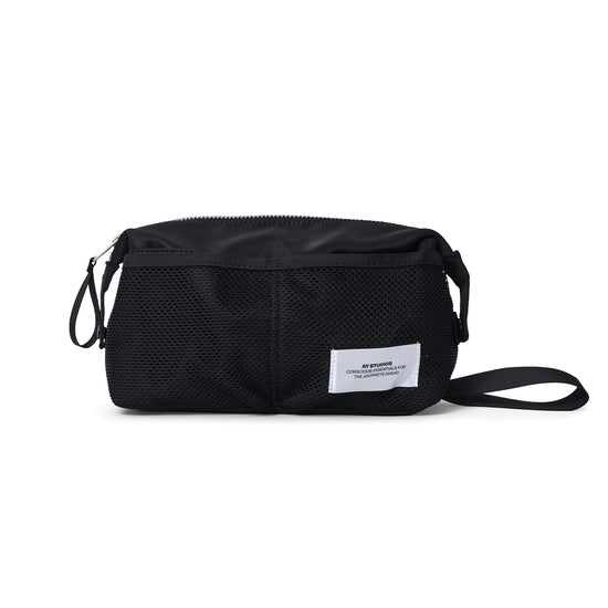 AY Studios Wash Bag Black toilettas, van voren met meshvakken en polsband