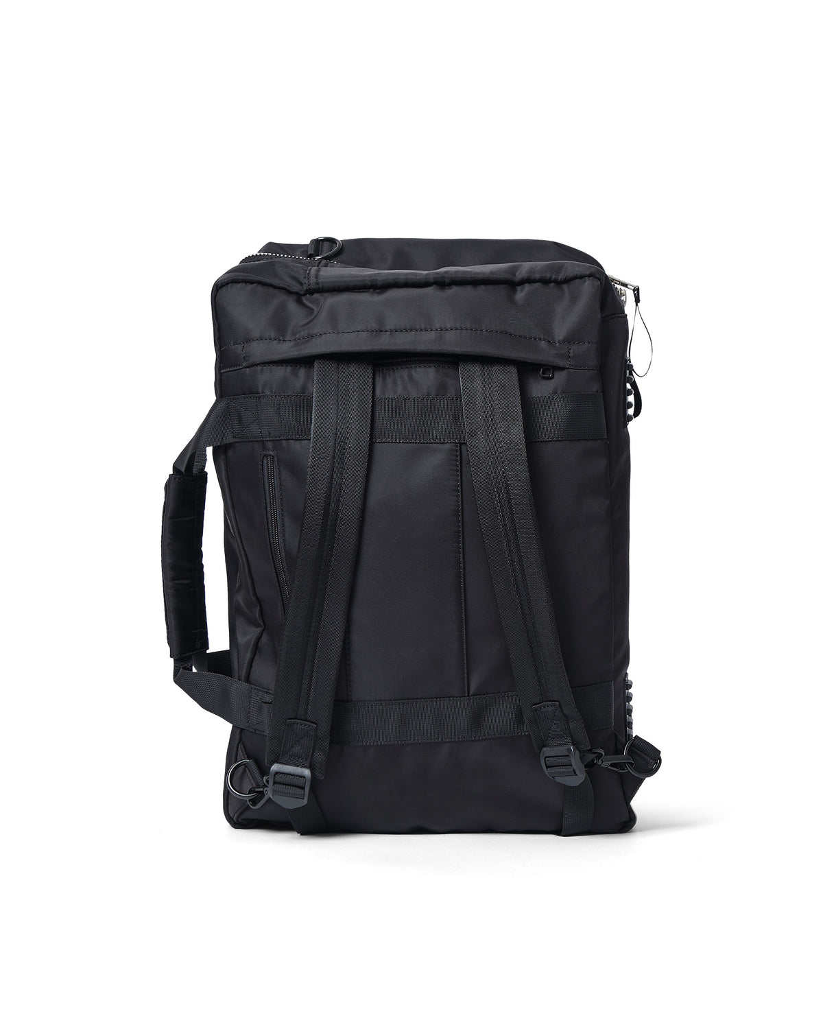 AY Studios Weekend Bag Black reistas, rechtop met rugzakriemen zichtbaar