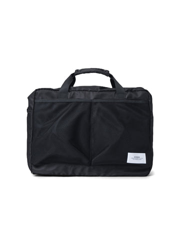 AY Studios Weekend Bag Black reistas, van voren met handgrepen en meshvakken