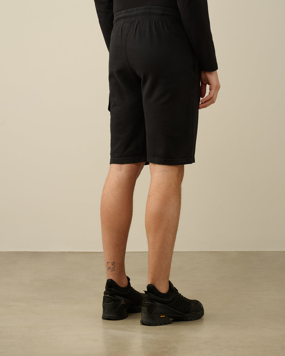 C.P. Company Black Light Fleece Utility Shorts – productbeeld 3