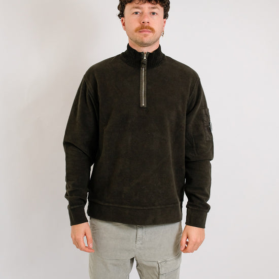 C.P. Company Light Fleece Polo Sweatshirt Dark Shadow – productbeeld 1