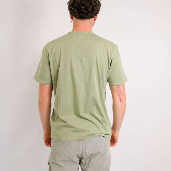 C.P. Company Resist Dyed Jersey T-shirt Seagrass – productbeeld 3