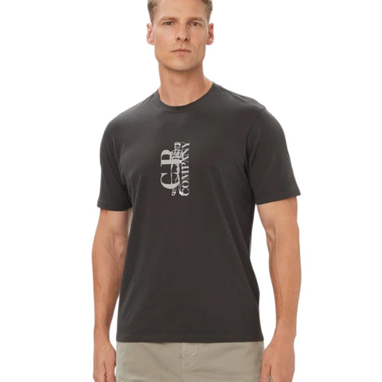 C.P. Company 30/1 Jersey Vertical Logo T-shirt Raven – productfoto 1 | Checkpoint Mol