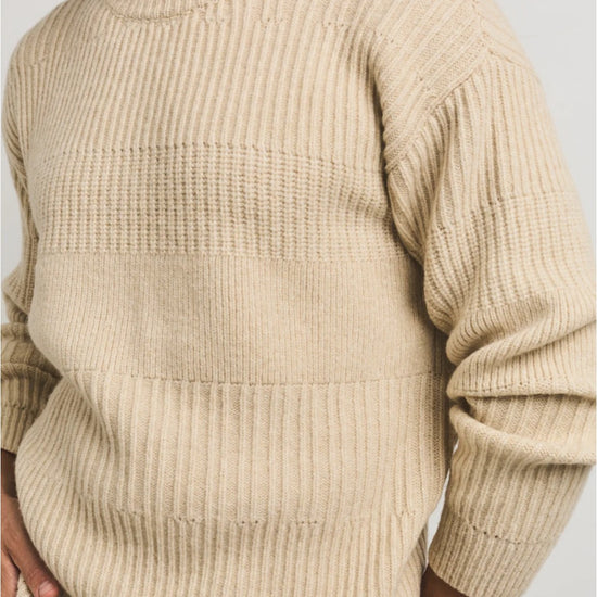 Achterkant Cesar Casier Anwar Baby Camel Oversized Sweater Ecru bij Checkpoint Mol