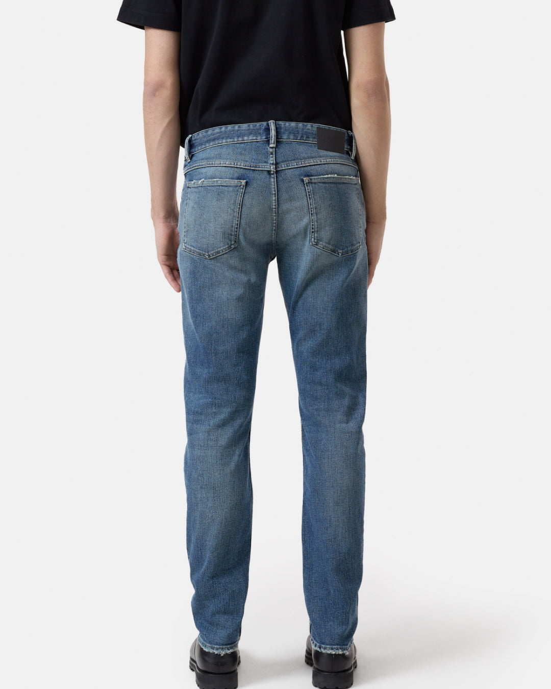 Closed Unity Slim Jeans Mid Blue – productbeeld 3
