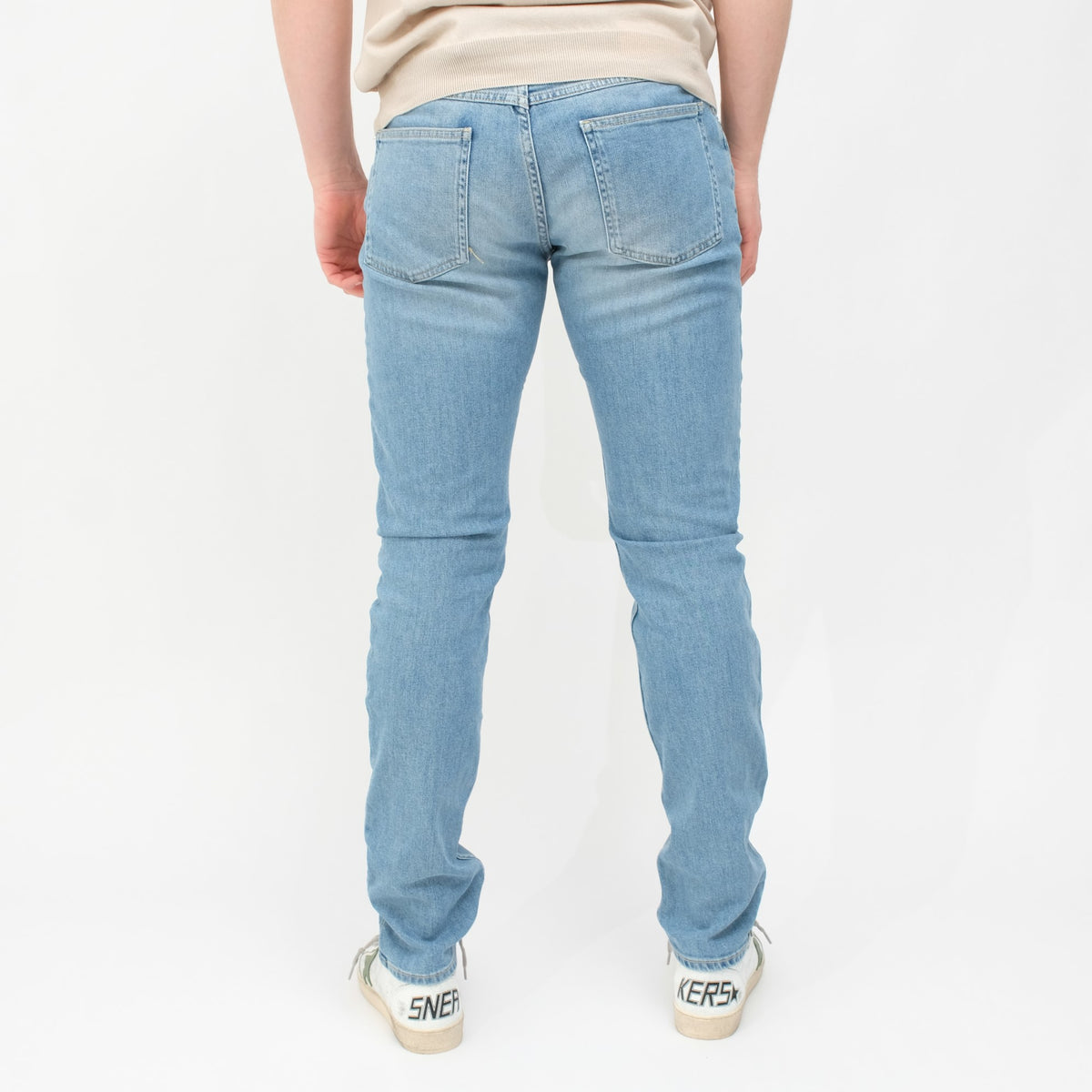 Closed Unity Slim Denim Light Blue – productbeeld 3