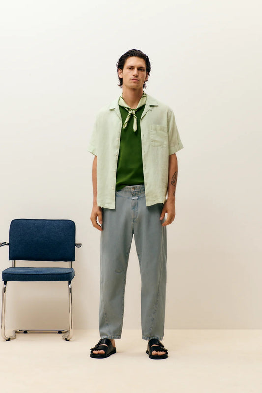 Closed Linen Shirt Bud Green – productbeeld 3