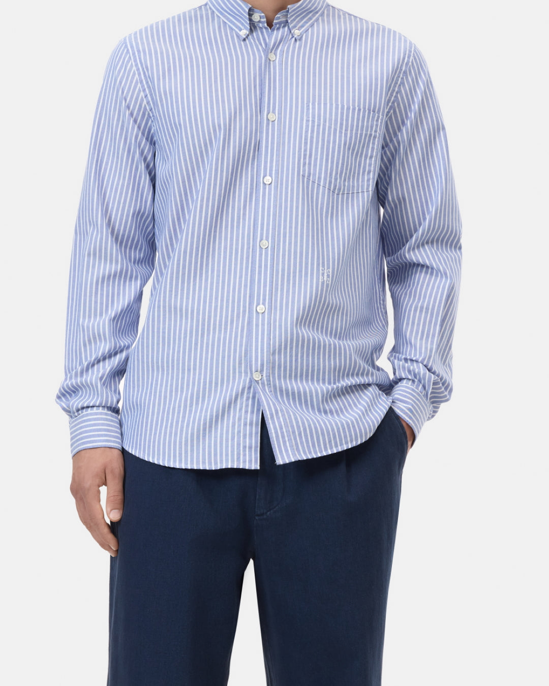 Closed Striped Oxford Shirt Ocean Blue – productbeeld 2
