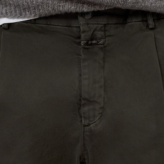 Closed Vigo Tapered Cotton Broek Dark Olive Green productfoto 4
