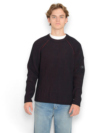 C.P. Company Fleece Knit Crewneck Trui in Andorra, voorkant gedragen door Alexander