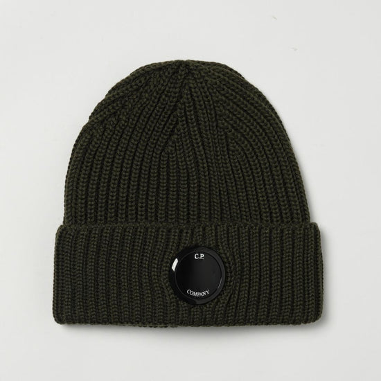 C.P. Company Extrafine Merino Wool Goggle Beanie Ivy Green vooraanzicht