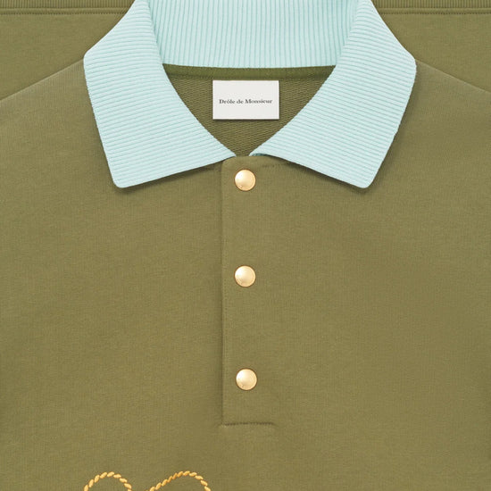 Drôle de Monsieur Embroidered Polo Sweat Light Khaki – productbeeld 2