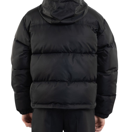 Drôle de Monsieur Slogan Puffer Jacket black achterkant op model