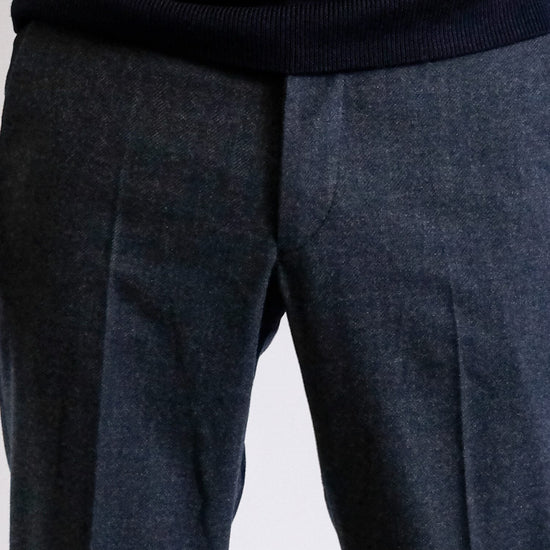 Drykorn Fago pantalon blauw, detail taille en voorzak