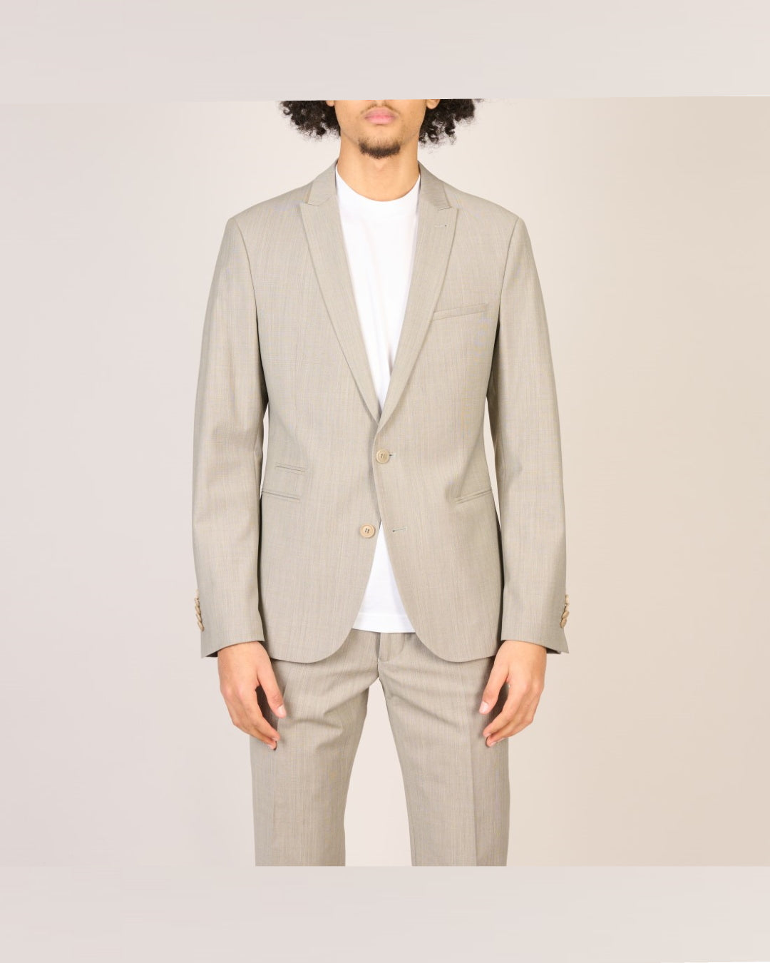 Drykorn Irving blazer beige, gedragen vooraanzicht