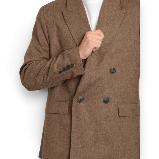 Drykorn Lowan double-breasted blazer bruin, detail revers en knopen