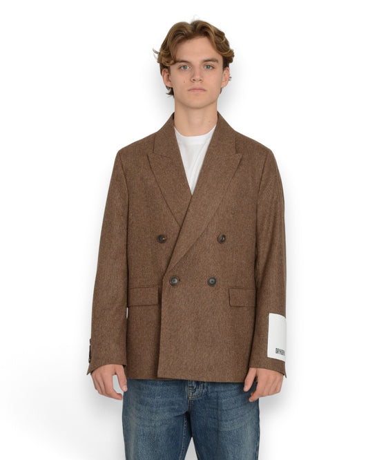Drykorn Lowan double-breasted blazer bruin, gedragen vooraanzicht