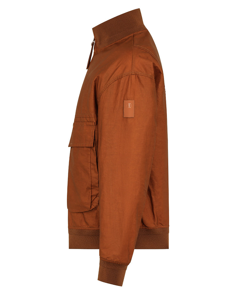 packshot zijdelings duno bomber oranje
