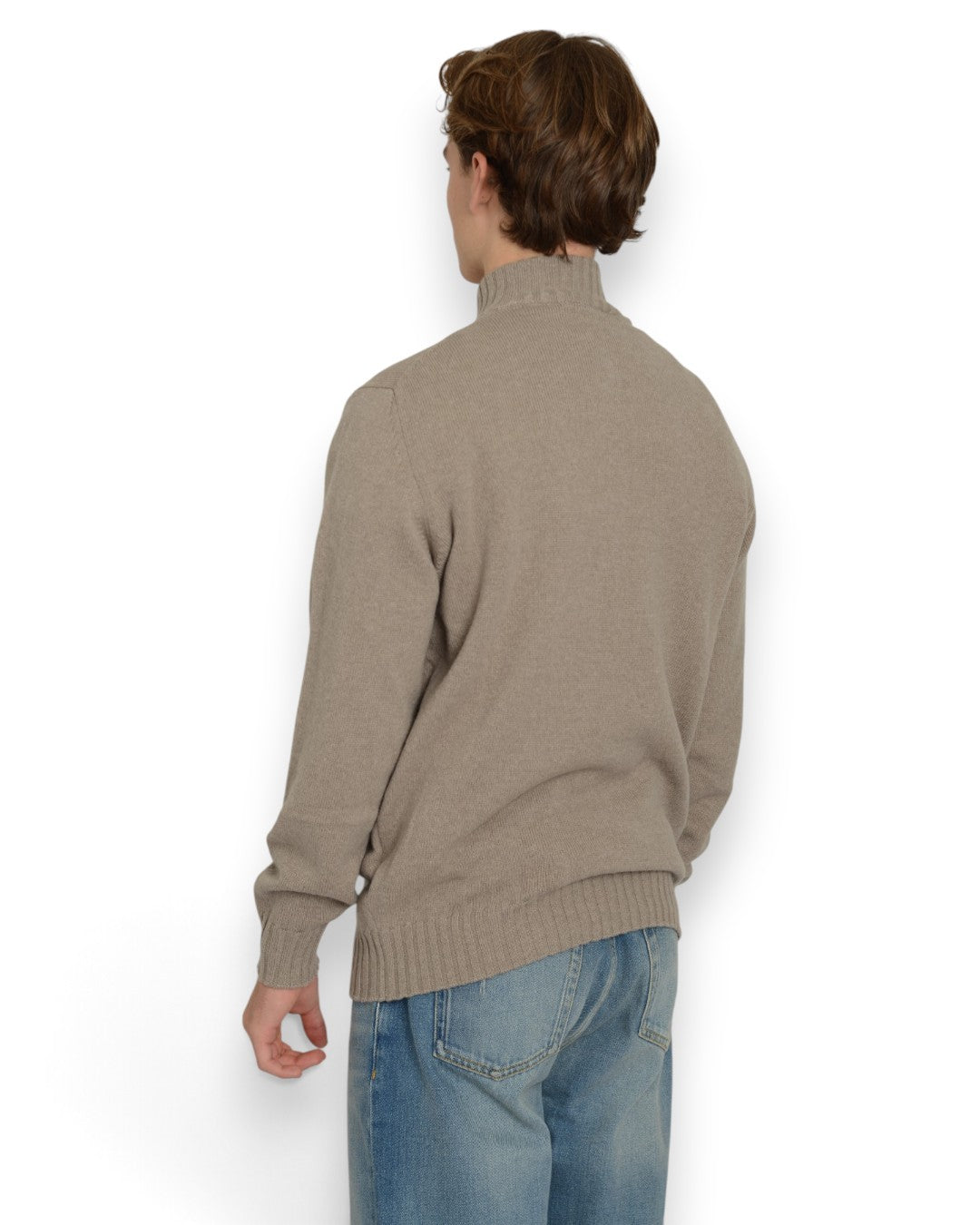 Galleria Roma Merino Cashmere Quarter Zip Pullover Beige gedragen door Alexander — achteraanzicht