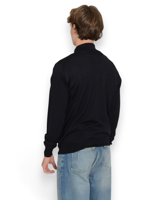 Galleria Roma Royal Merino Zip Poloshirt Navy gedragen door Alexander — achteraanzicht
