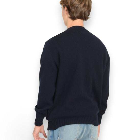 Galleria Roma Wool Cashmere Roundneck Pullover Ultramare Melange gedragen door Alexander — achteraanzicht
