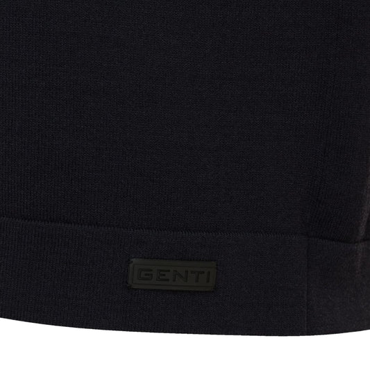 Genti donkerblauwe Cooldry polo met open V-hals, detail zoom en logo