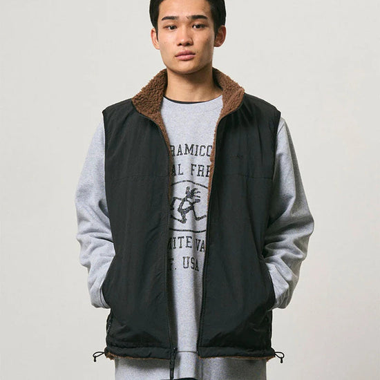 Gramicci Reversible Sherpa Bodywarmer Dark Brown - productfoto 5