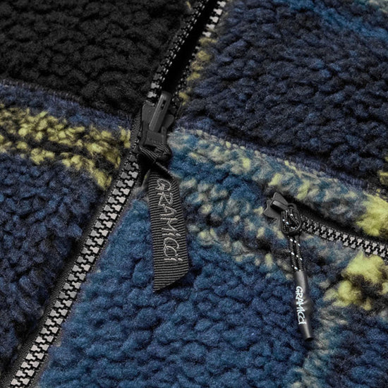 Gramicci Reversible Sherpa Plaid jas Black – detail tweede zijde