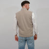 Herno Smanicato taupekleurige bodywarmer, gedragen, van achteren