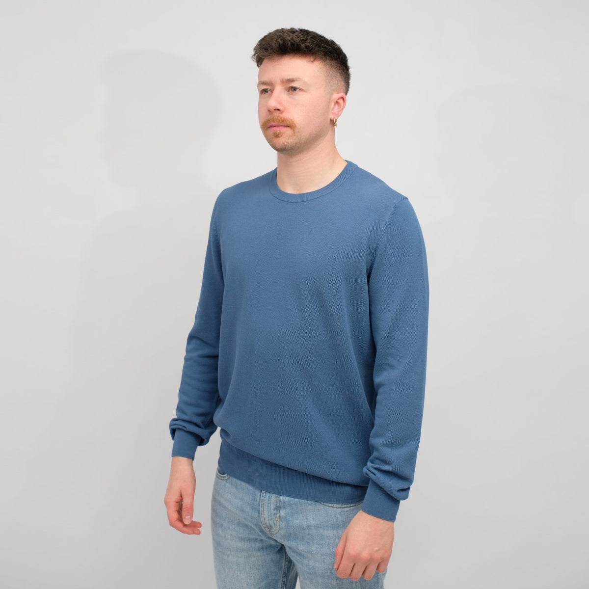 La Fileria Structured Crepe Cotton Pullover Blue – productbeeld 2