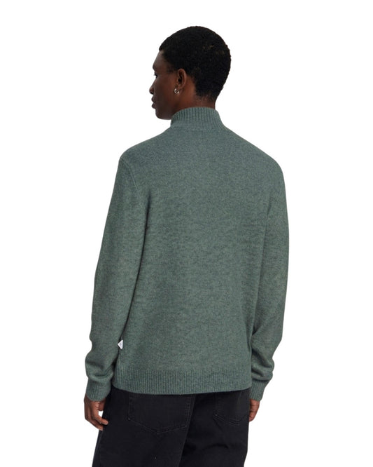 Law of the Sea Lamar Knitted Half Zip Urban Chic – gedragen op model