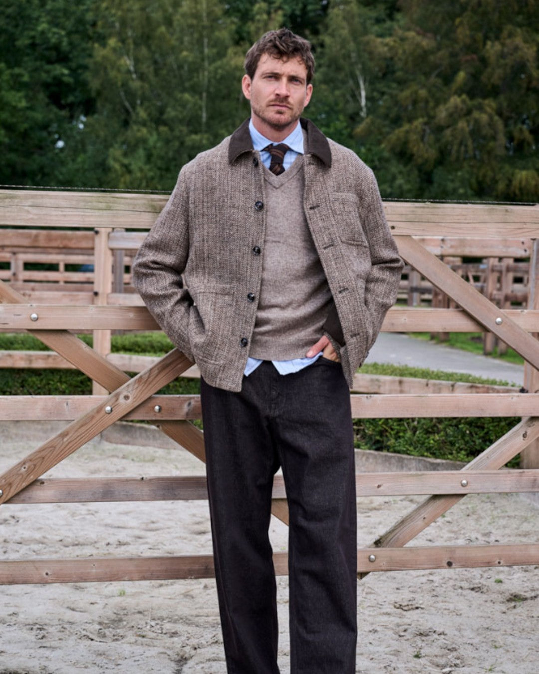 Mos Mosh Gallery Warren tweed jacket met gebreide das en NN.07 jeans